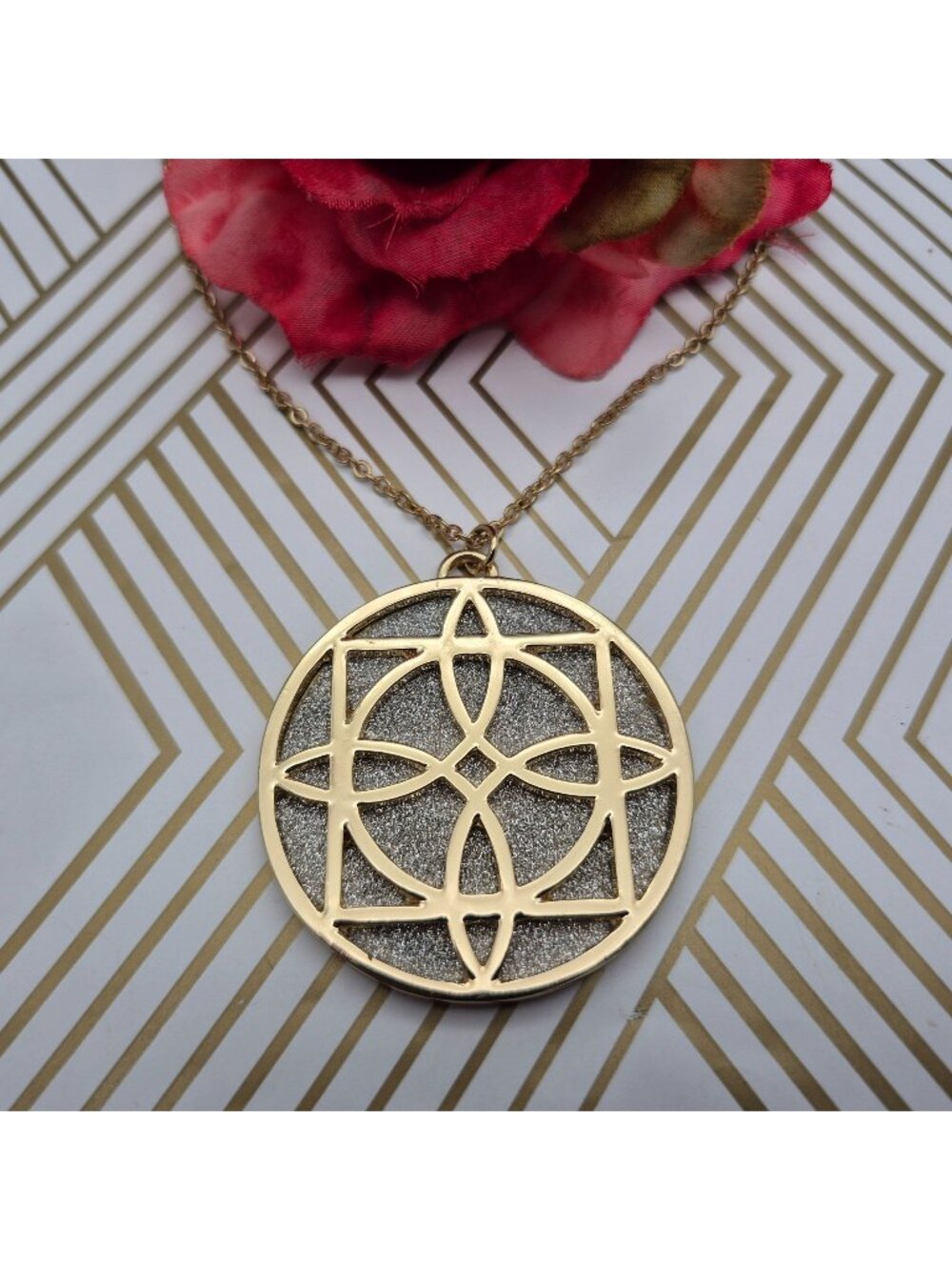 Versona Gold Tone Long Link Chain Round Two Tone Pendant Necklace 34"